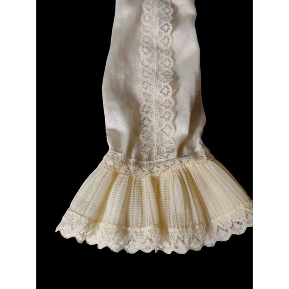 Vintage 1981 Designer Originals Fun & Fancy Barbie Doll Gown Cream Lace - Picture 2 of 4